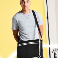 BG71 Bagbase Retro Messenger